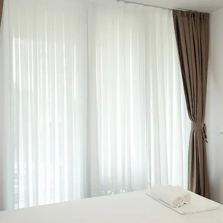 Chic One 아파트 *